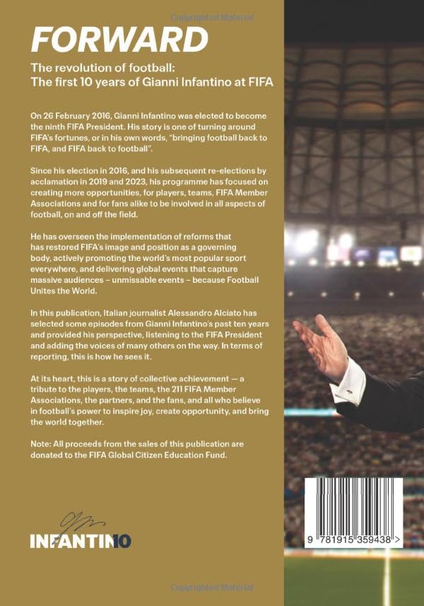 Forward – The Revolution of Football: The First 10 Years of Gianni Infantino at FIFA (English Edition)